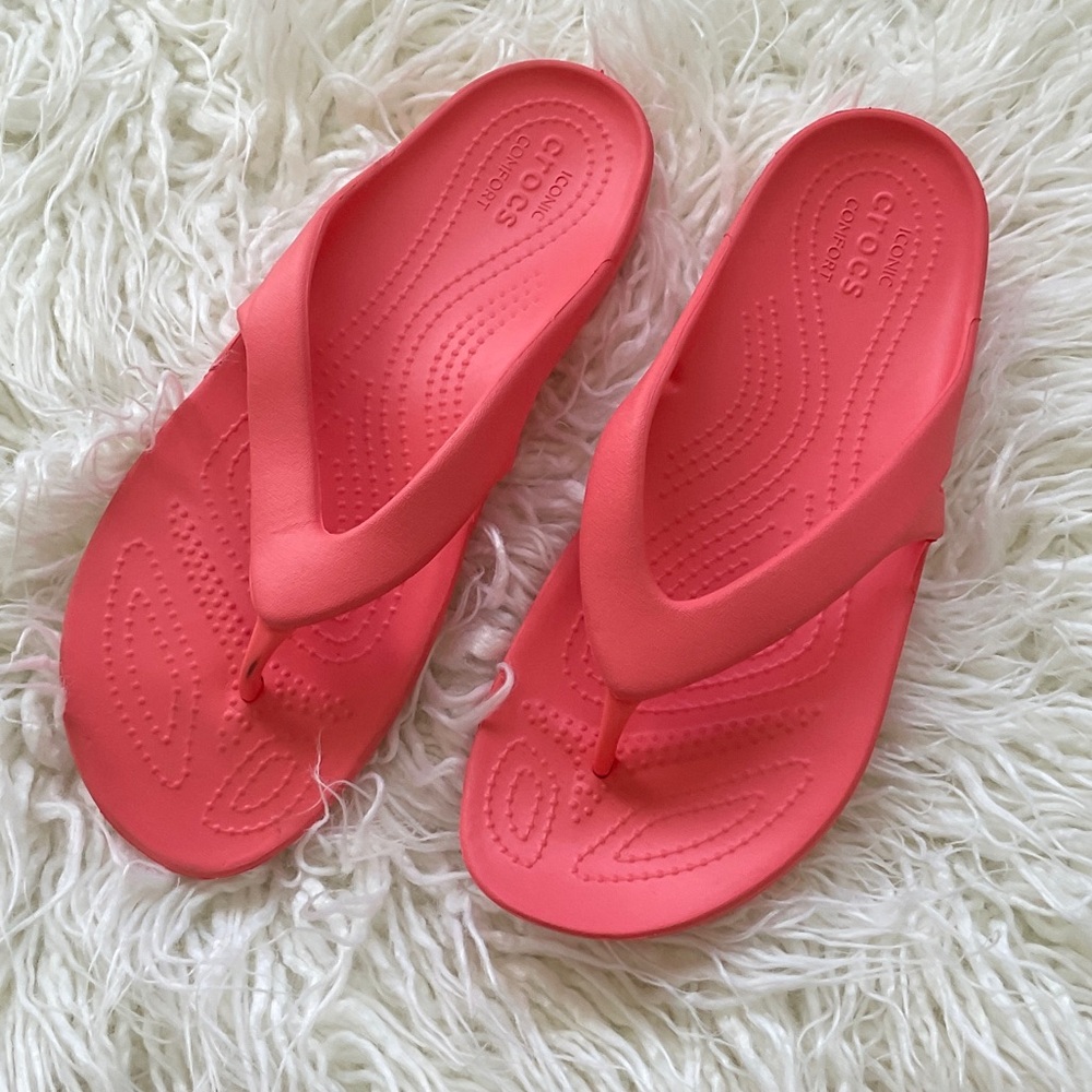 CROCS Vibrant Coral Sandals